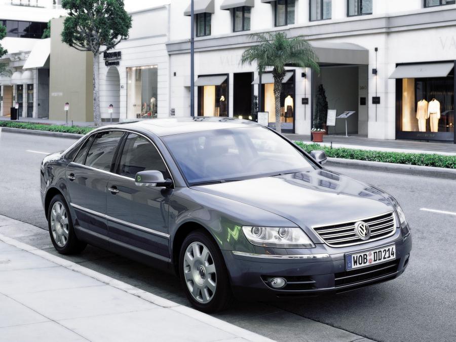  Volkswagen Phaeton V8 2002 года  (фото 10 из 12)